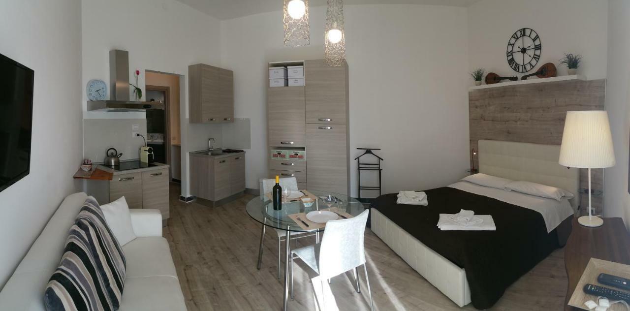 City Center Sea View Ortigia Apartment Syracuse ภายนอก รูปภาพ